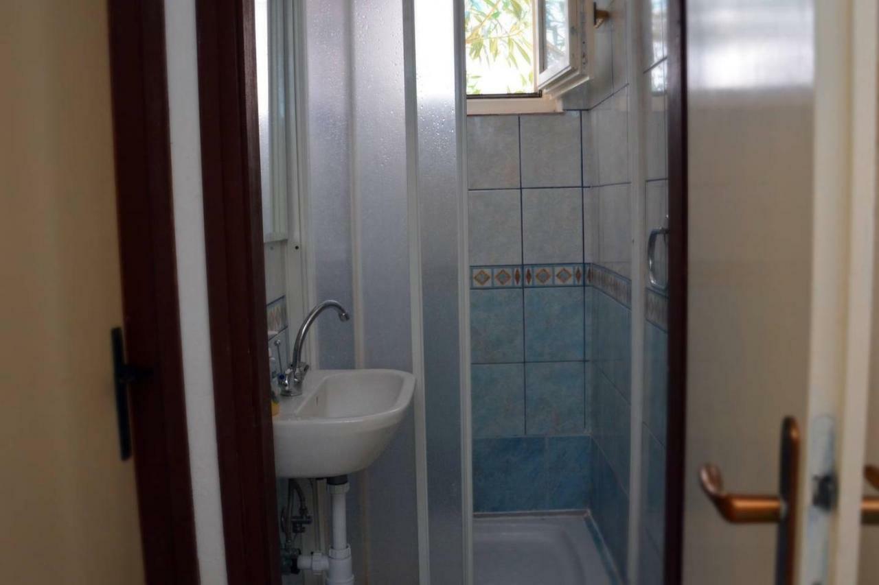 Holiday House Maretta - Apartment No 1 Lukovo Sugarje Luaran gambar
