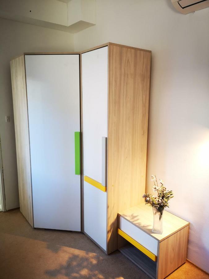 Holiday House Maretta - Apartment No 1 Lukovo Sugarje Luaran gambar